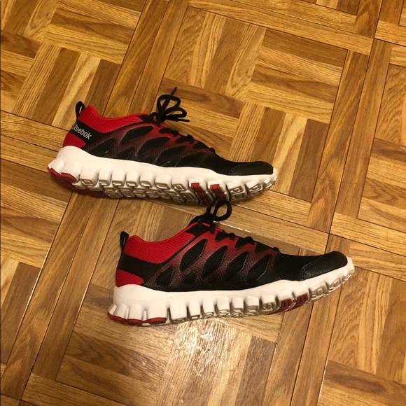 Men Reebok sneakers - Picture 2 of 5